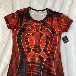 Inknburn tribal turtle NWT Small tech shirt